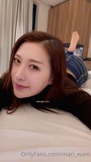双瞳 电影夜店小妹带到宾馆一起high